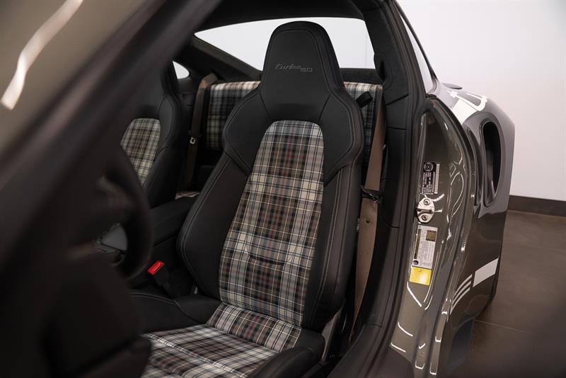 porsche 911 2025 - 13