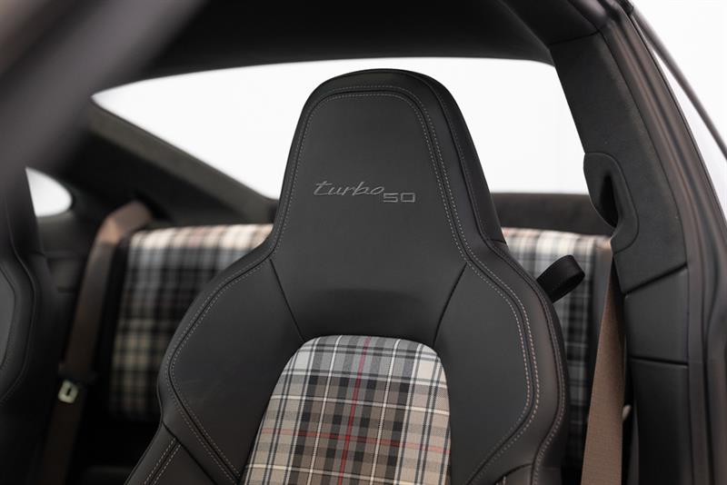 porsche 911 2025 - 14