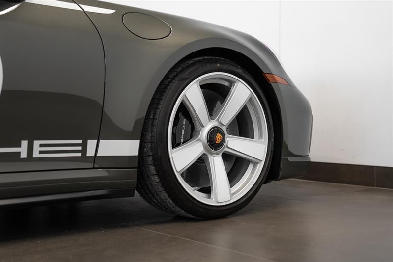 porsche 911 2025 - 26