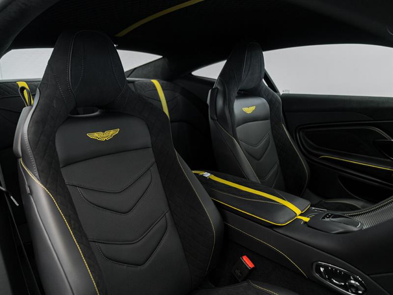 Aston Martin DBS 21
