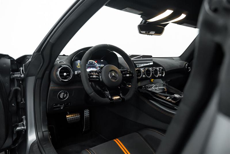 mercedes-benz GT AMG 2021 - 9