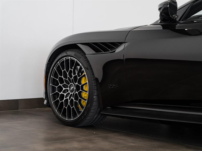 Aston Martin DBS 13