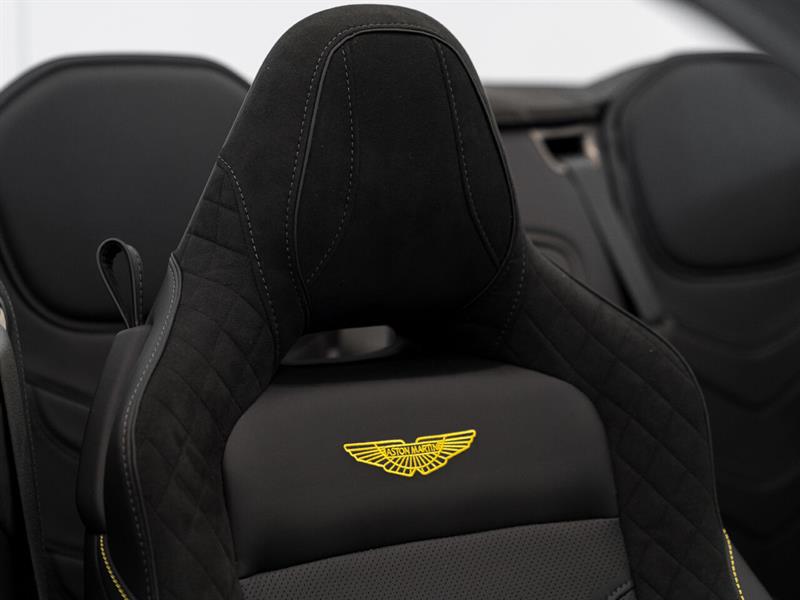 Aston Martin DBS 27