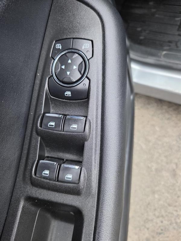 ford Edge 2022 - 17
