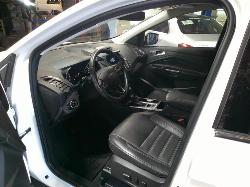 ford Escape 2017 - 11
