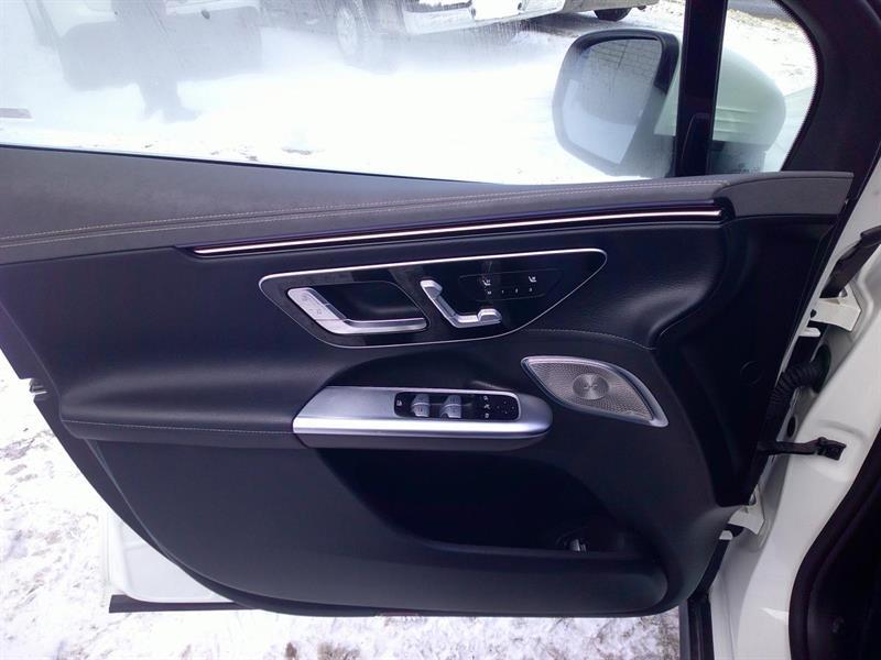 mercedes-benz EQE 2023 - 9