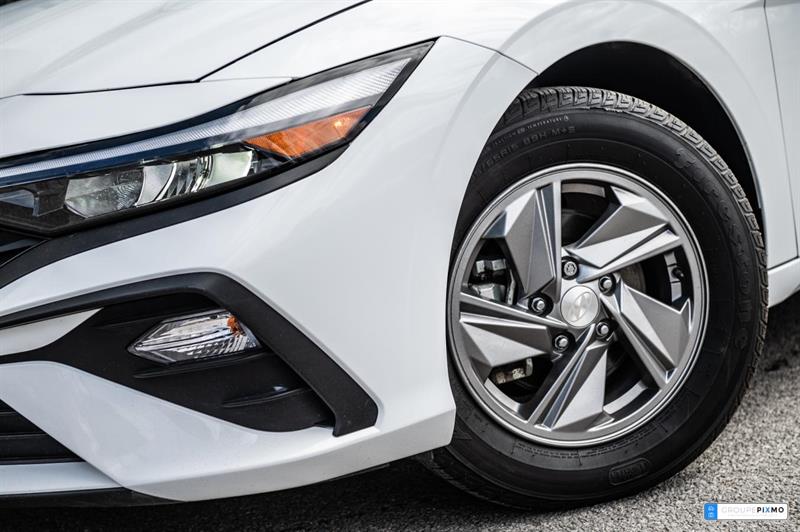 hyundai Elantra 2025 - 2