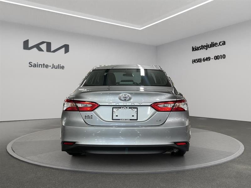 toyota Camry 2020 - 6