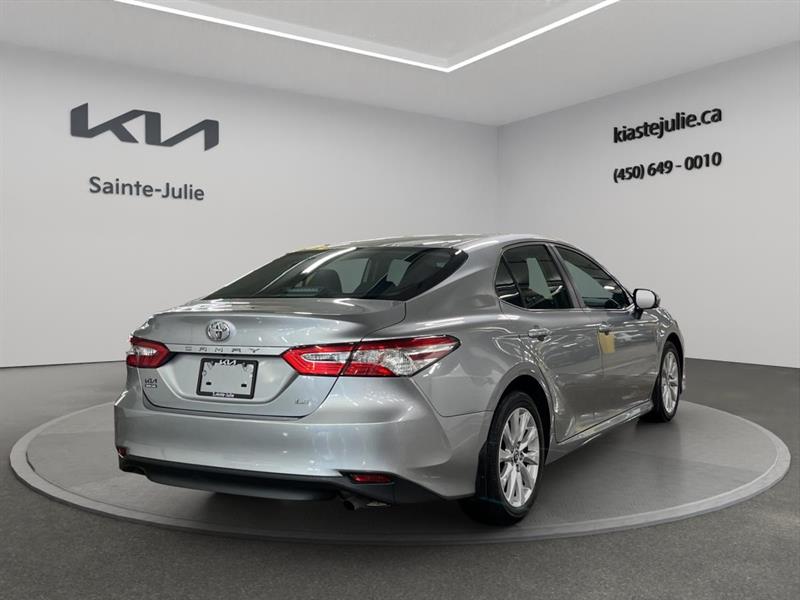 toyota Camry 2020 - 7