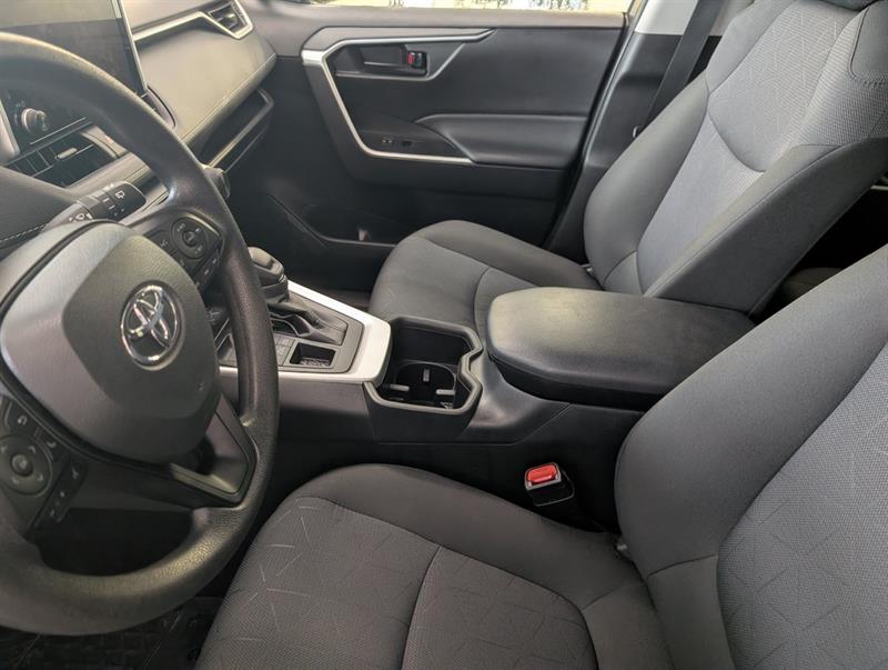 toyota RAV4 2025 - 11