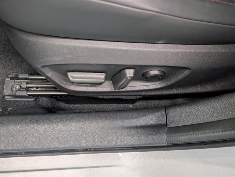 toyota Prius Prime 2023 - 13