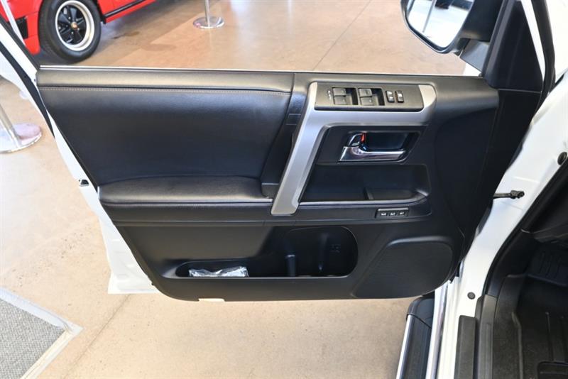 toyota 4Runner 2023 - 18