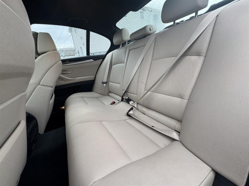 bmw 5 Series 2013 - 32