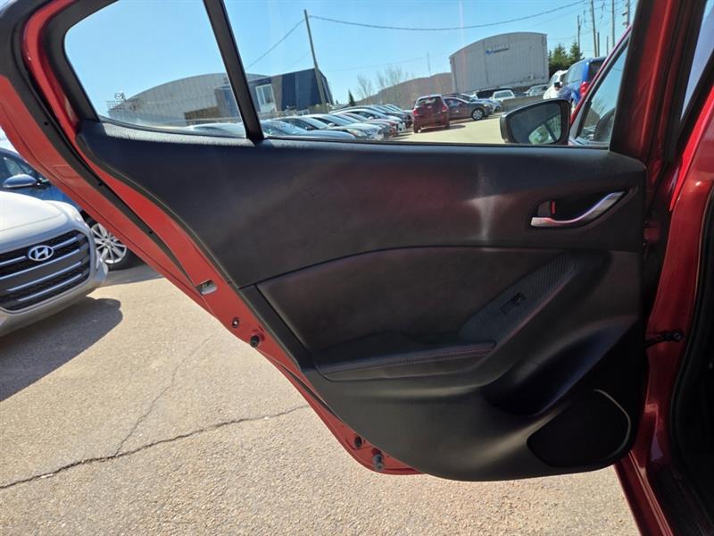 mazda Mazda3 Sport 2018 - 22
