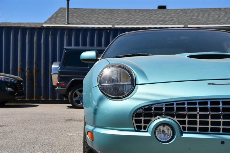 ford Thunderbird 2002 - 8