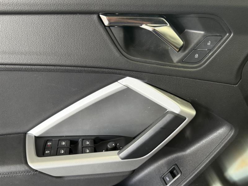 audi Q3 2022 - 13