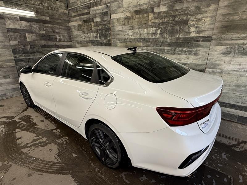 kia Forte 2021 - 17