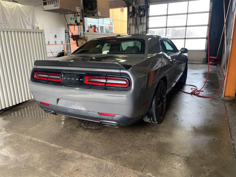 dodge Challenger 2017 - 10
