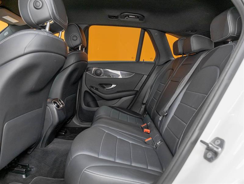 mercedes-benz GLC 2019 - 27