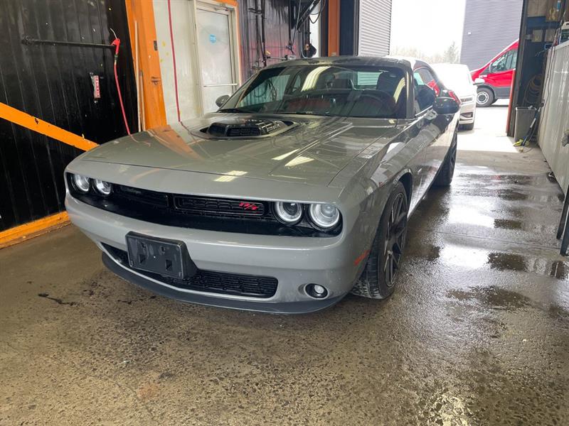 dodge Challenger 2017