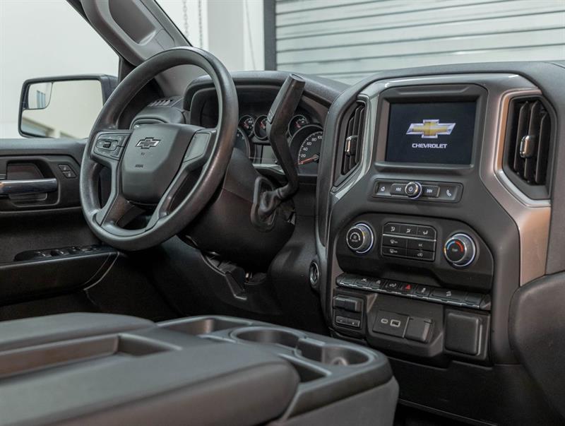chevrolet Silverado 1500 2024 - 28