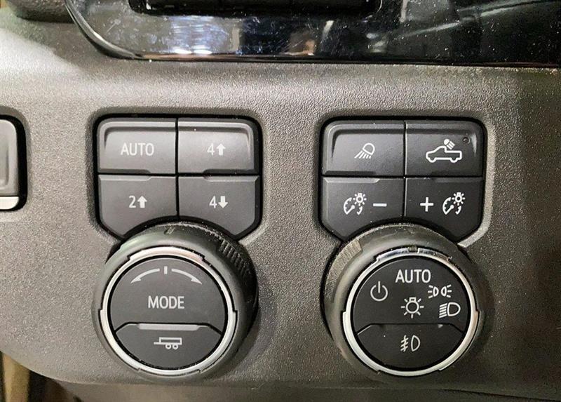 chevrolet Silverado 1500 2022 - 16