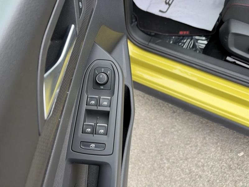volkswagen Golf GTI 2023 - 21