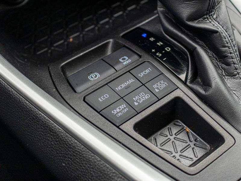 toyota RAV4 2021 - 16