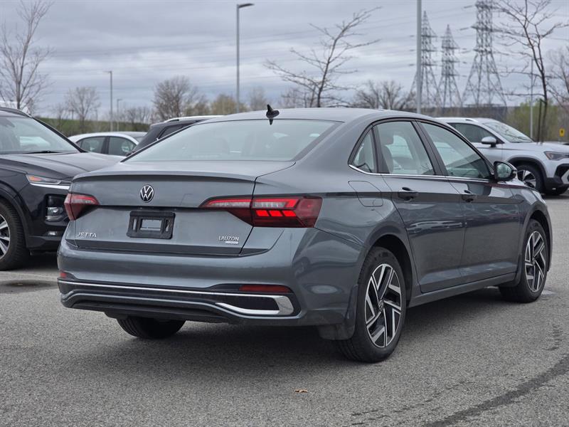 volkswagen Jetta 2022 - 8