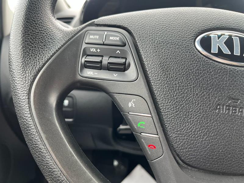 kia Forte 5-Door 2015 - 16