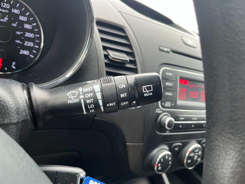 kia Forte 5-Door 2015 - 19