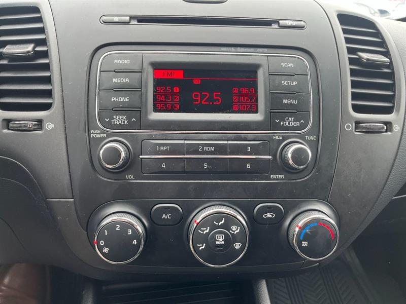 kia Forte 5-Door 2015 - 20