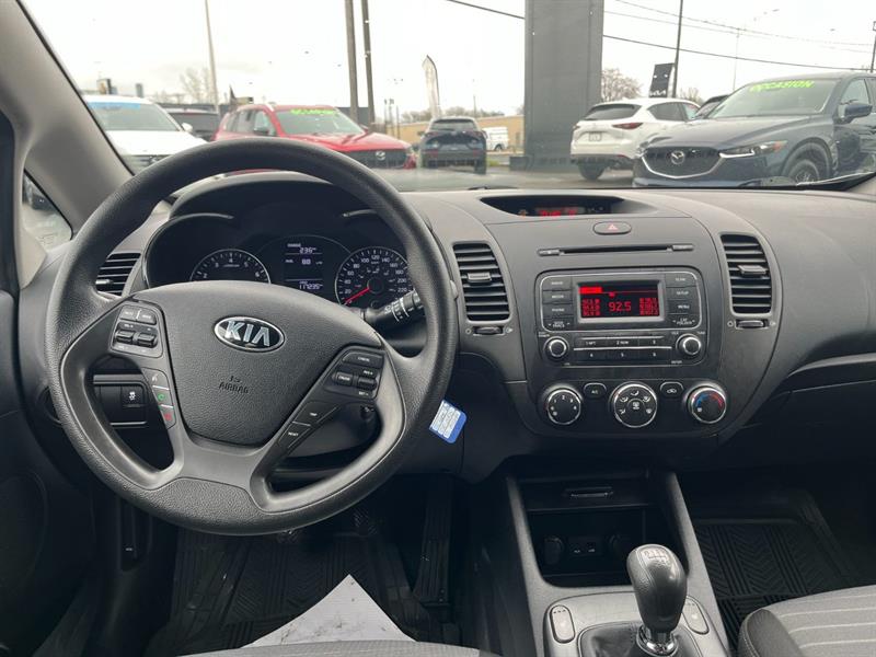 kia Forte 5-Door 2015 - 25