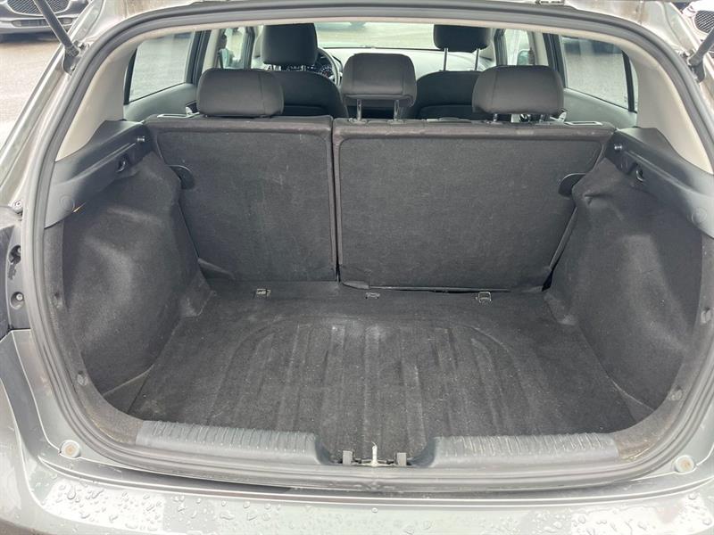 kia Forte 5-Door 2015 - 31