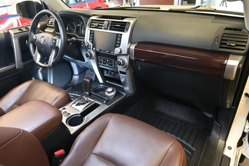 toyota 4Runner 2023 - 36