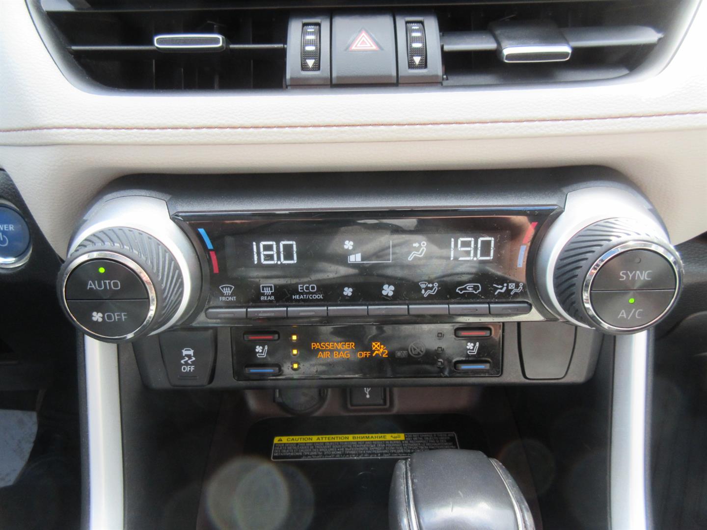 toyota RAV4 2020 - 12