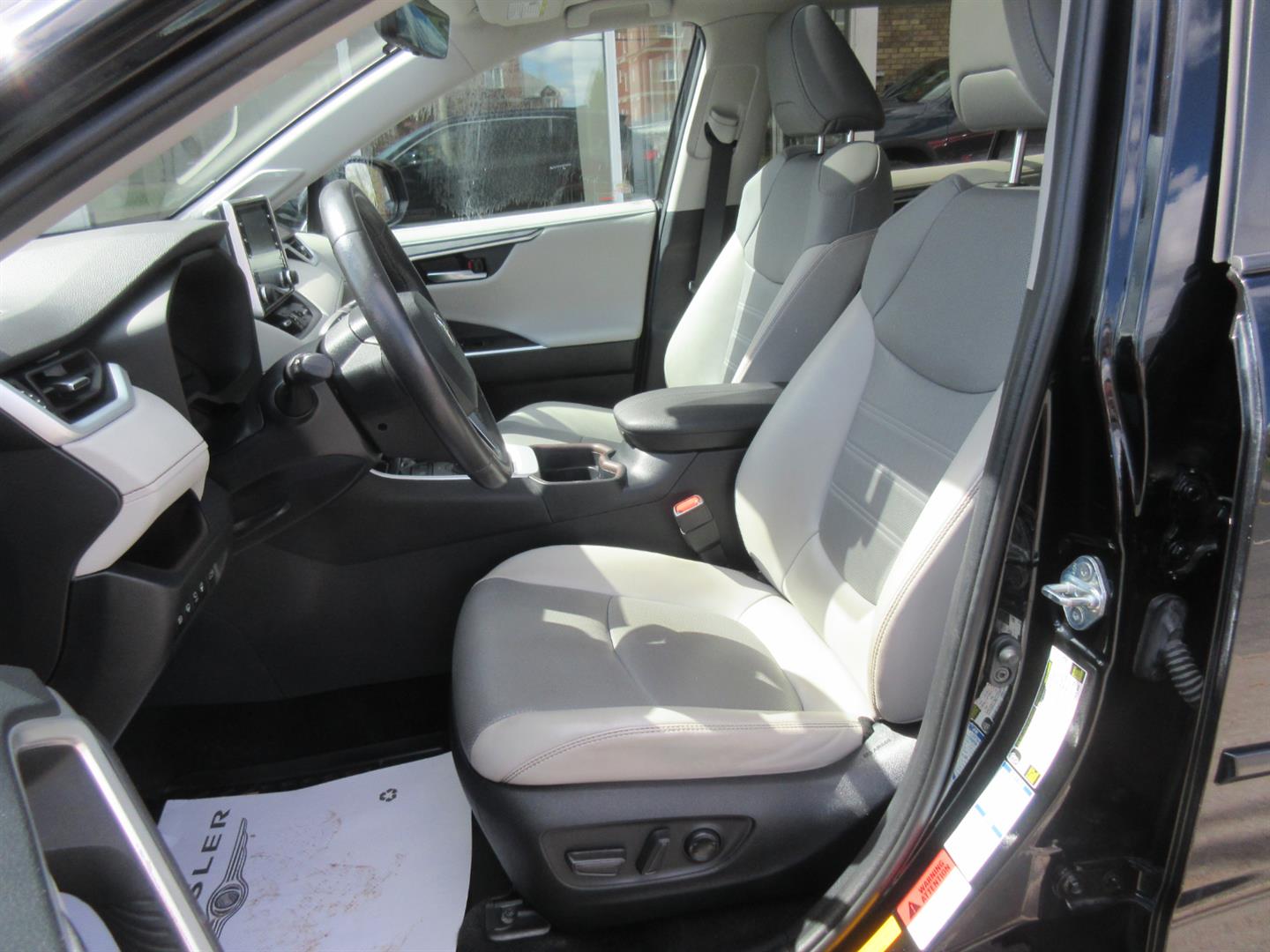 toyota RAV4 2020 - 19