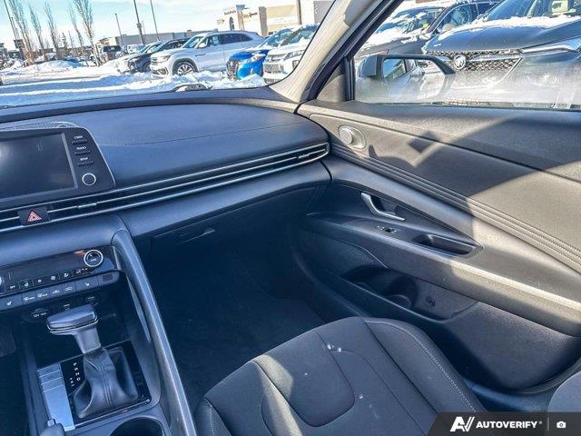 hyundai Elantra 2022 - 10