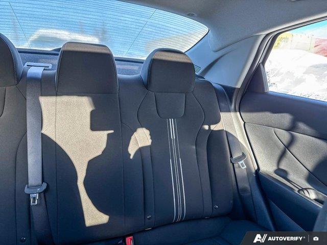 hyundai Elantra 2022 - 13