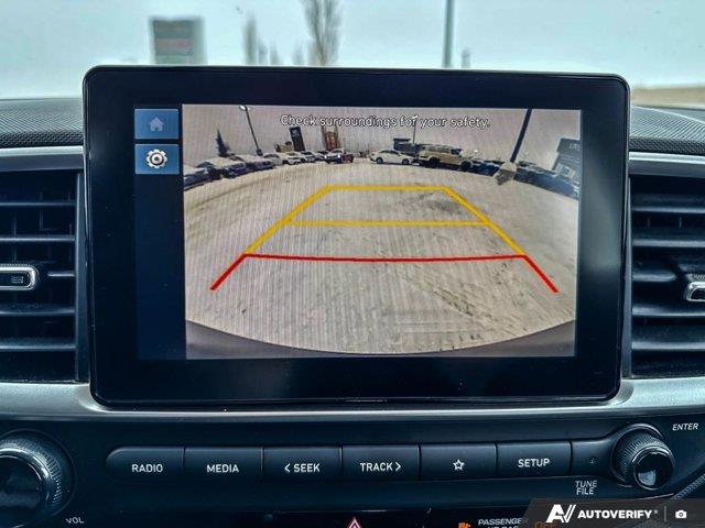 hyundai Venue 2024 - 25