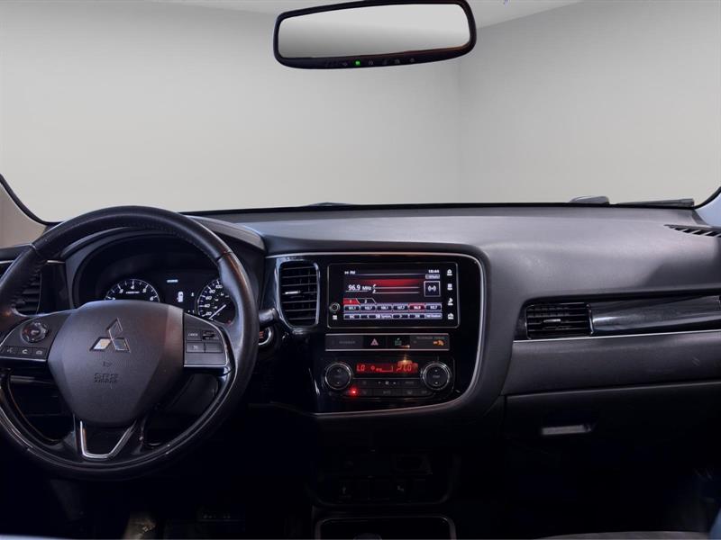 mitsubishi Outlander 2019 - 12