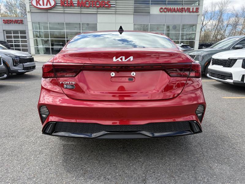kia Forte 2024 - 5