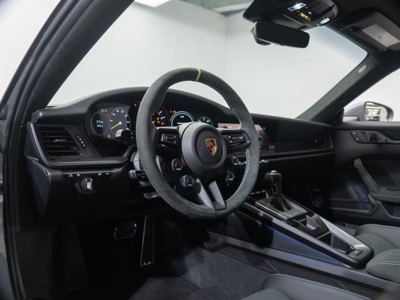 porsche 911 2025 - 28