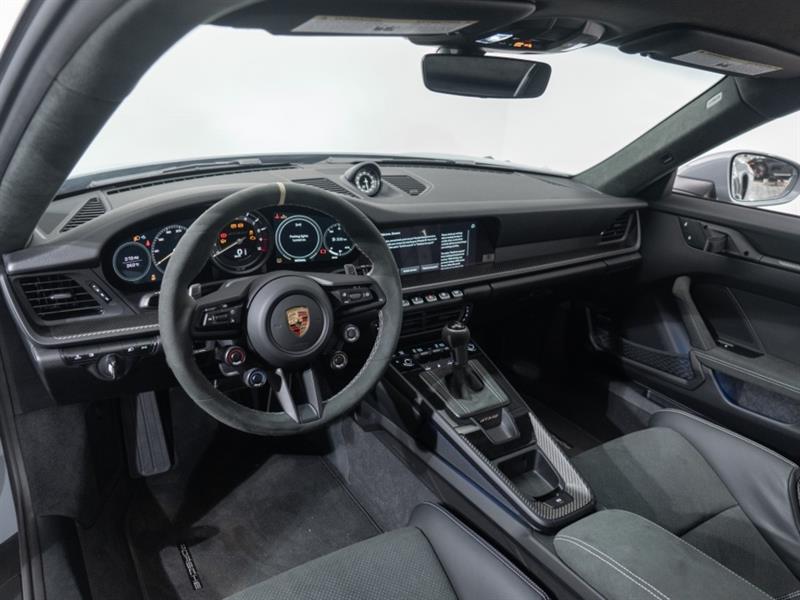 porsche 911 2025 - 29