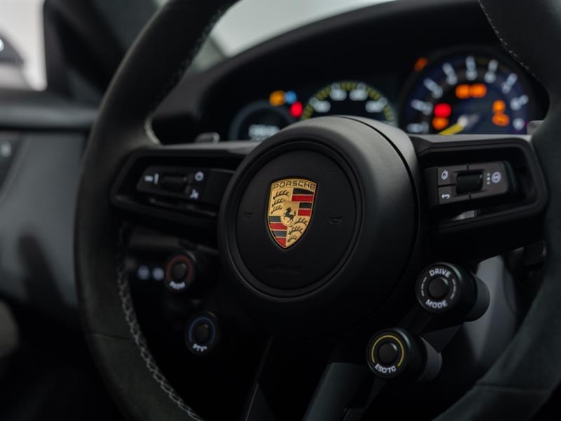 porsche 911 2025 - 36