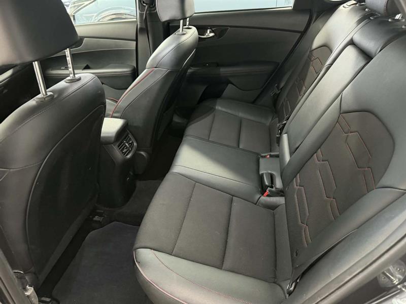 kia Forte5 2022 - 14