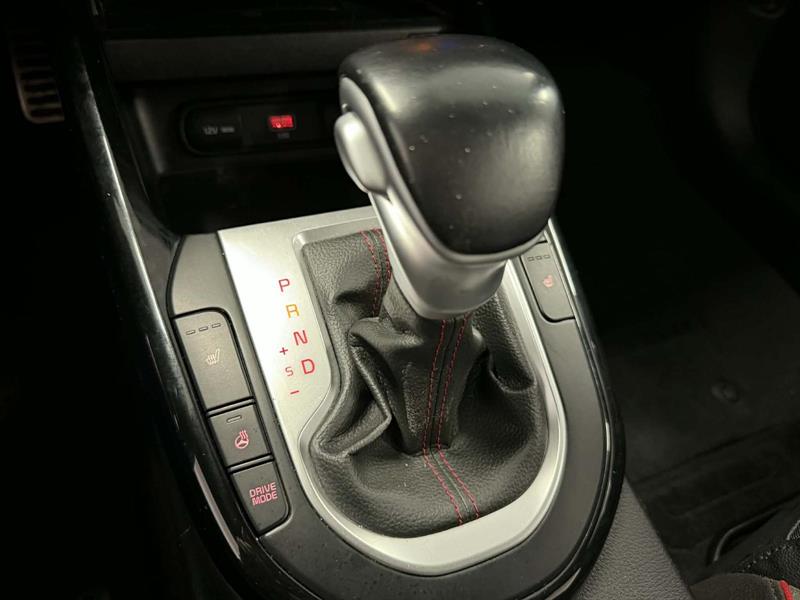 kia Forte5 2022 - 19