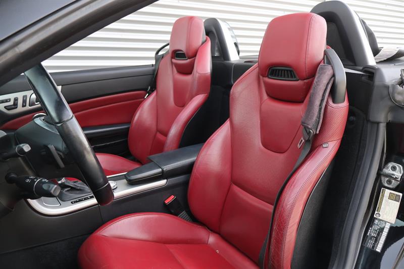 mercedes-benz SLK-Class 2012 - 13