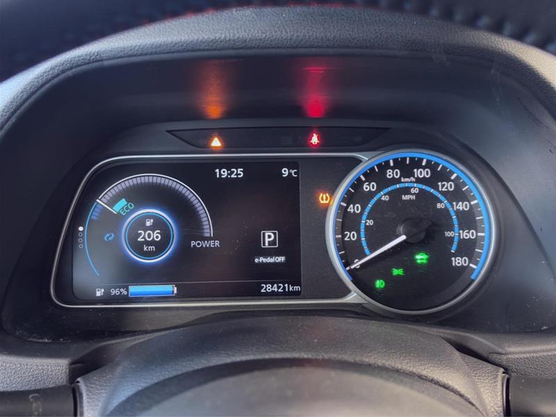 nissan LEAF 2022 - 13