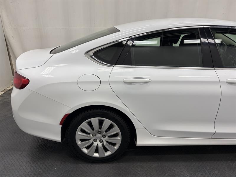 chrysler 200 2016 - 12